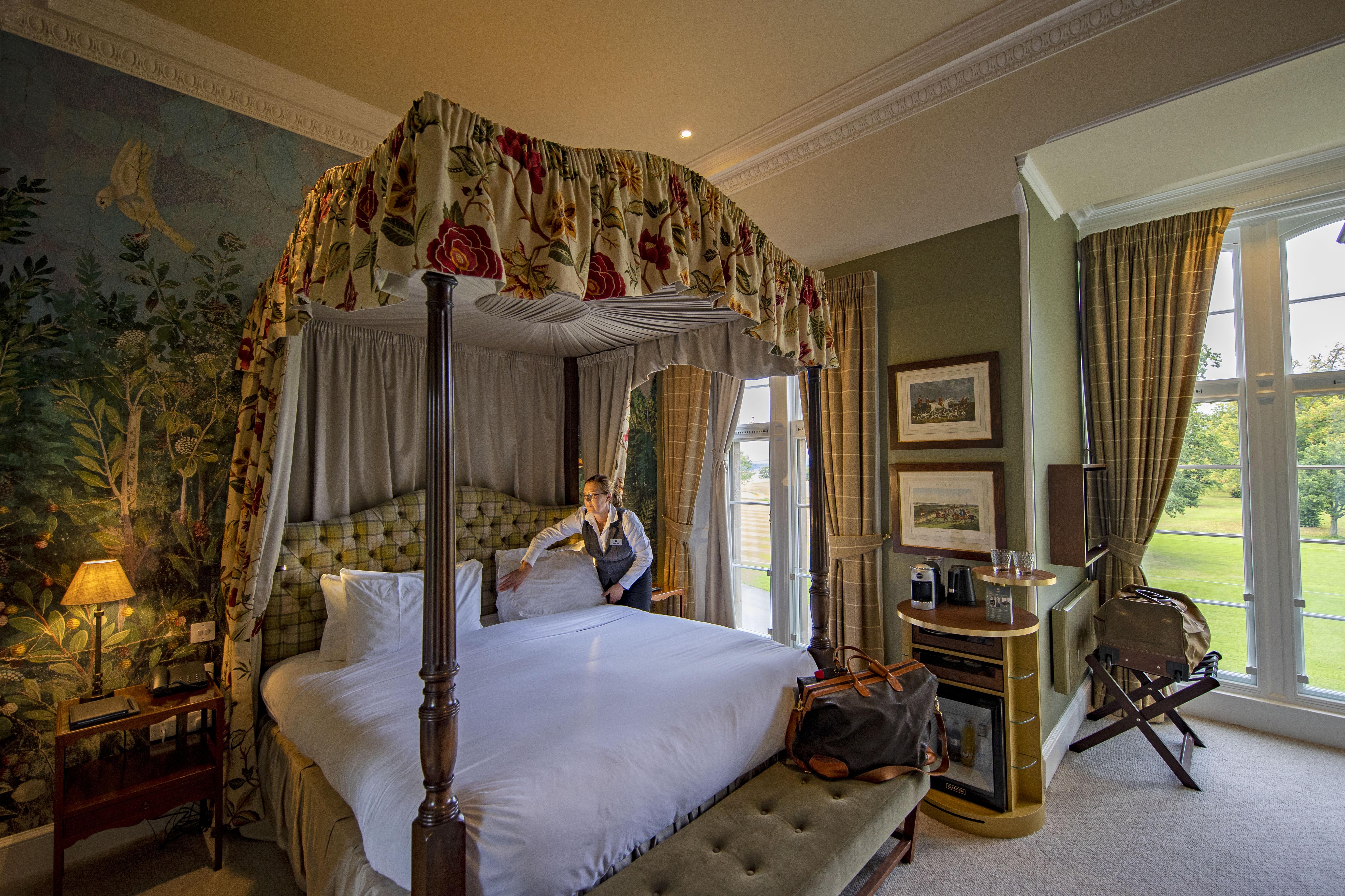 Schloss Roxburghe, Part Of Destination By Hyatt Eksteriør billede A bedroom at the hotel