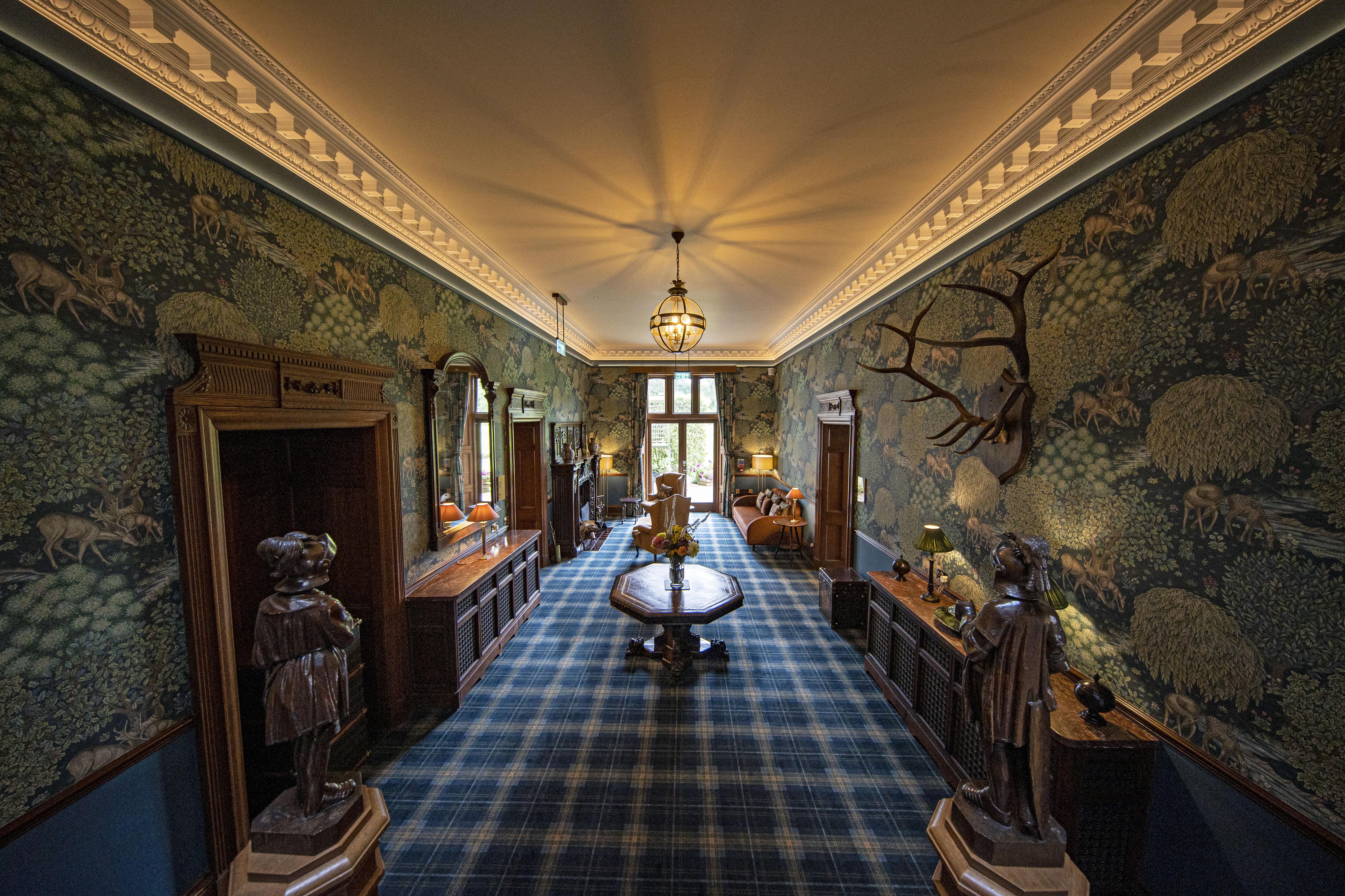 Schloss Roxburghe, Part Of Destination By Hyatt Eksteriør billede The entrance hall