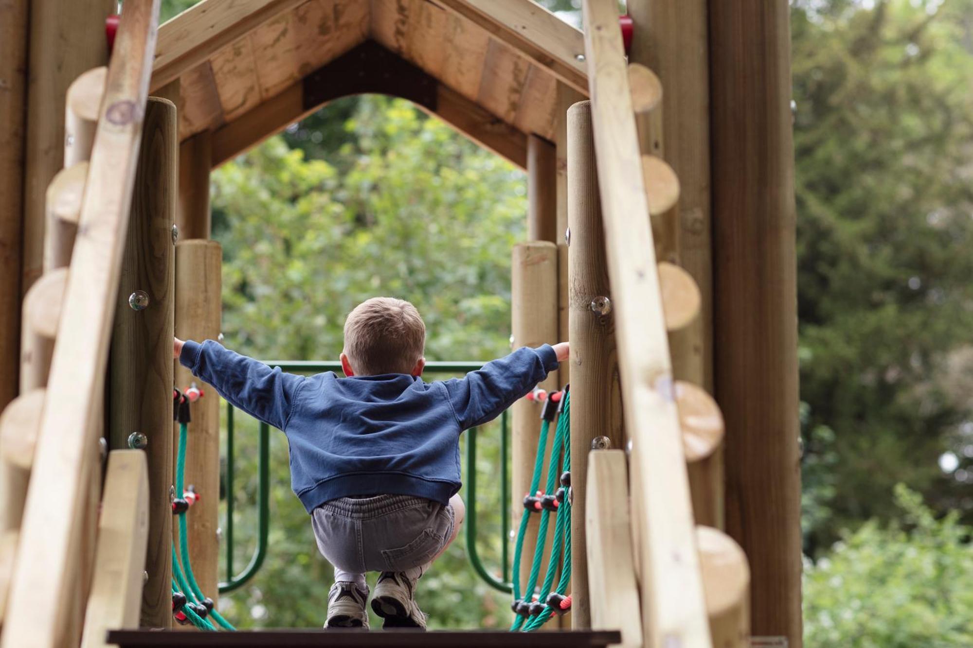 Schloss Roxburghe, Part Of Destination By Hyatt Eksteriør billede Child playing on a climbing frame